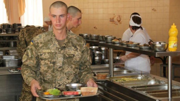 Для військовослужбовців та службових собак Житомира придбали 701 тисячу комплектів їжі