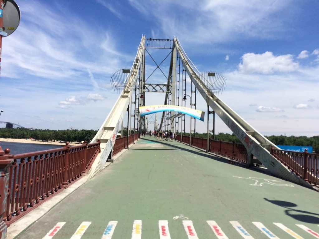 Стоимость пешеходного моста в Киеве выросла до 420 миллионов гривен